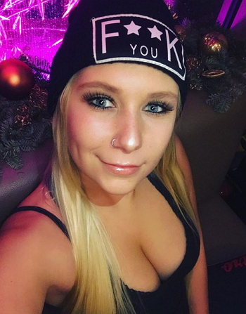 Lena beim Anal-Sex